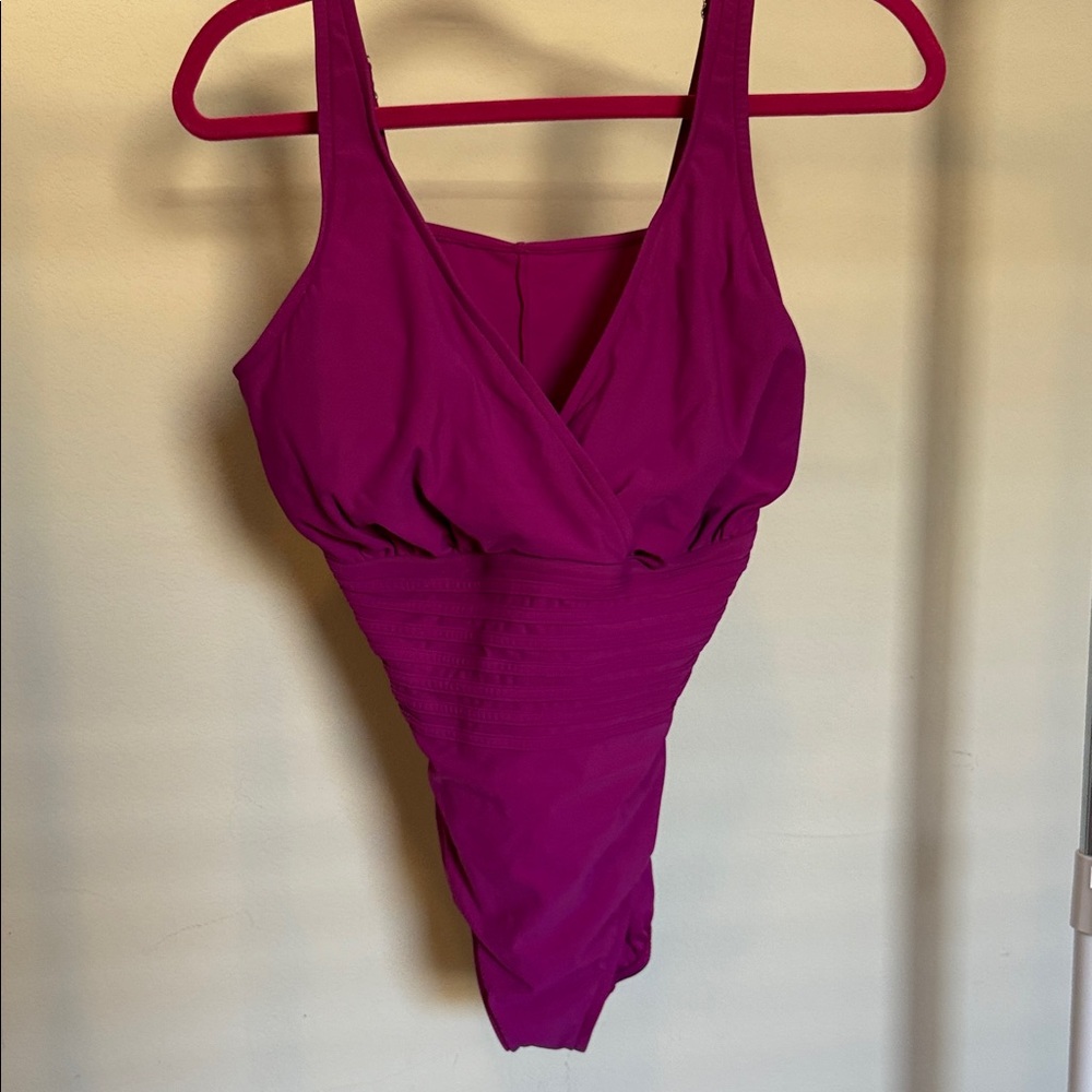 Ruched Purple Magenta One Piece Swimsuit V-Neck Slimming, Sz 1x, by Aqua Green